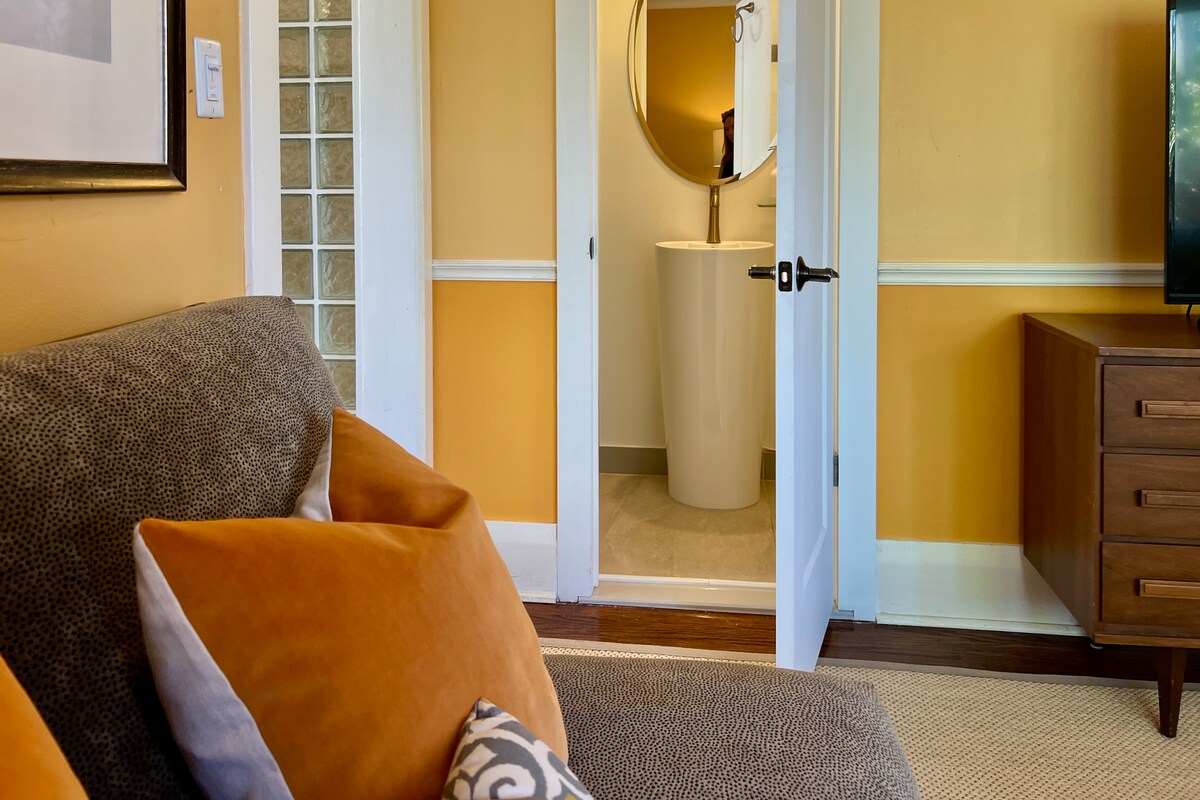 Original listing bathroom photo 1 for Sunny Leslieville Oasis w/4 Bedrooms and Parking